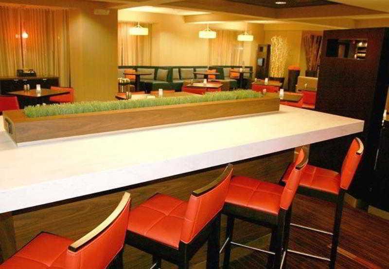 Courtyard By Marriott Τράβερς Σίτι Εξωτερικό φωτογραφία